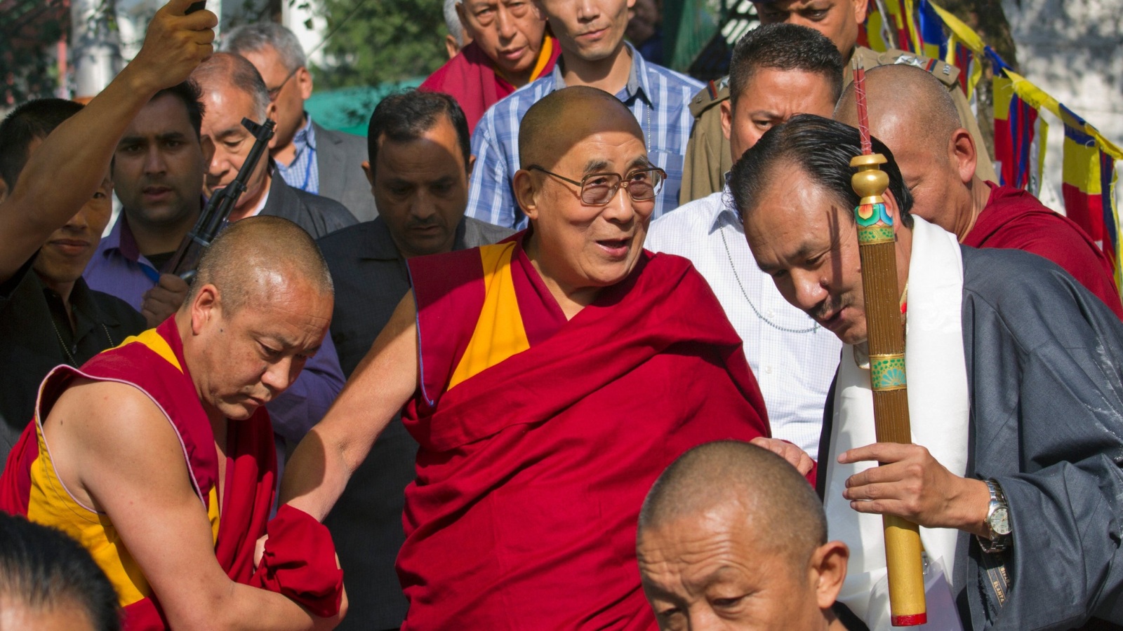 الدالاي لاما يحظى بشعبية ونفوذ واسع وتعتبره الصين منشقا يدعو إلى الانفصال (أسوشيتد برس)