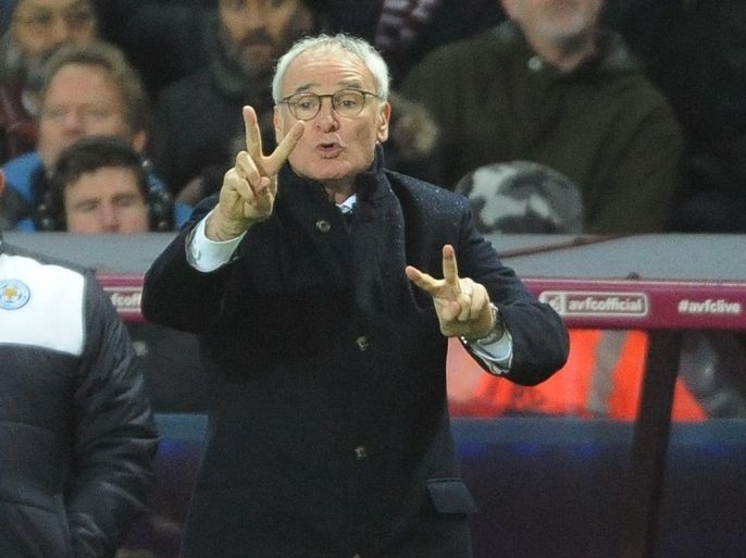 Leicester City's manager Claudio Ranieri gestures to players during the English Premier League soccer match between Aston Villa and Leicester City at Villa Park, Birmingham, England, Saturday, Jan. 16 2016. (AP Photo/Rui Vieira)