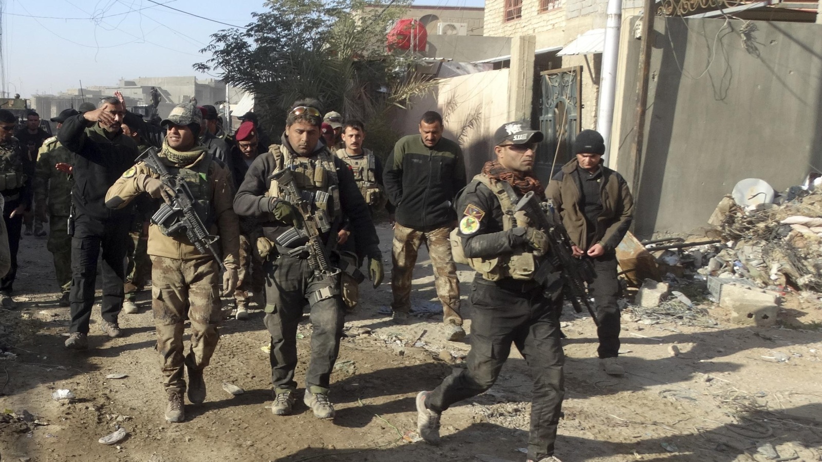 ‪القوات العراقية استعادت مواقع داخل الرمادي من بينها المجمع الحكومي‬ (أسوشيتد برس)