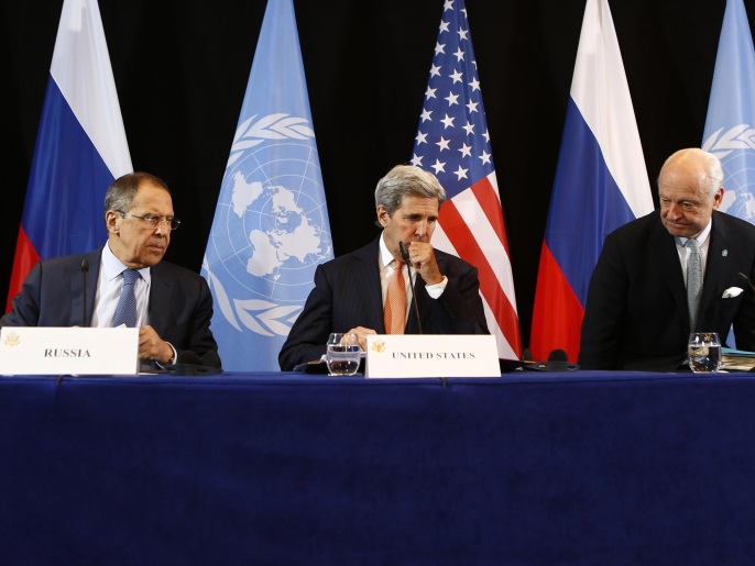 ‪اتفاق وقف الأعمال العدائية بسوريا الذي أعلن عنه وزيرا خارجية أميركا وروسيا في ميونيخ قبل أيام لم يُنفذ على الأرض‬ (أسوشيتد برس)