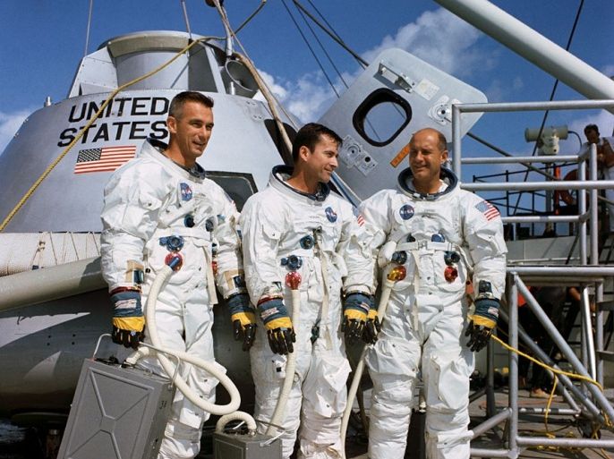 Left to right Eugene Cernan John Young and Thomas Stafford astronauts of the Apollo 10 spacecraft NASA pictures مصدر الصورة:وكالة ناسا