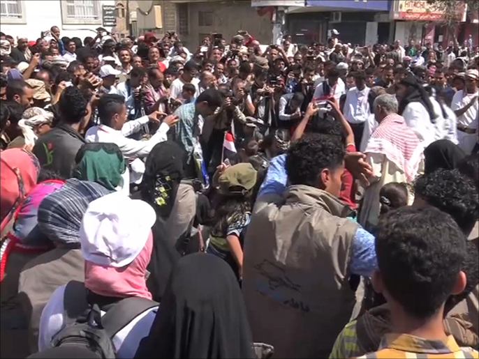 اليمنيون احتفلوا بذكرى الثورة بمسيرات في عدة محافظات (الجزيرة)