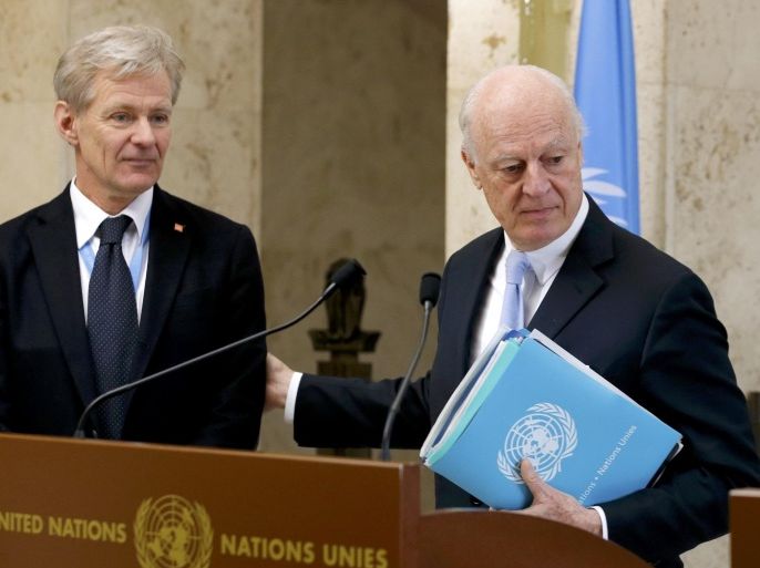 Staffan de Mistura (R) United Nations Special Envoy for Syria arrives with his special advisor Jan Egeland for a news conference after a meeting of the Task Force for Humanitarian Access at the U.N. in Geneva, Switzerland, March 4, 2016. REUTERS/Denis Balibouse
