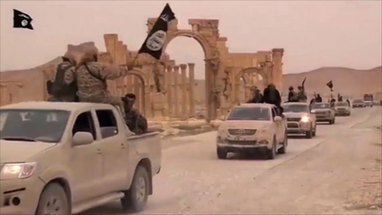‪مقاتلو تنظيم الدولة الإسلامية سيطروا على تدمر في مايو/أيار الماضي‬ (الجزيرة)
