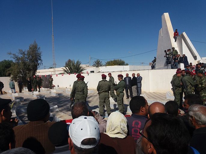 تضامن كبير بين المواطنين وقوات الجيش والأمن في مدينة بن قردان/المدنين/جنوب تونس/مارس/آذار 2016