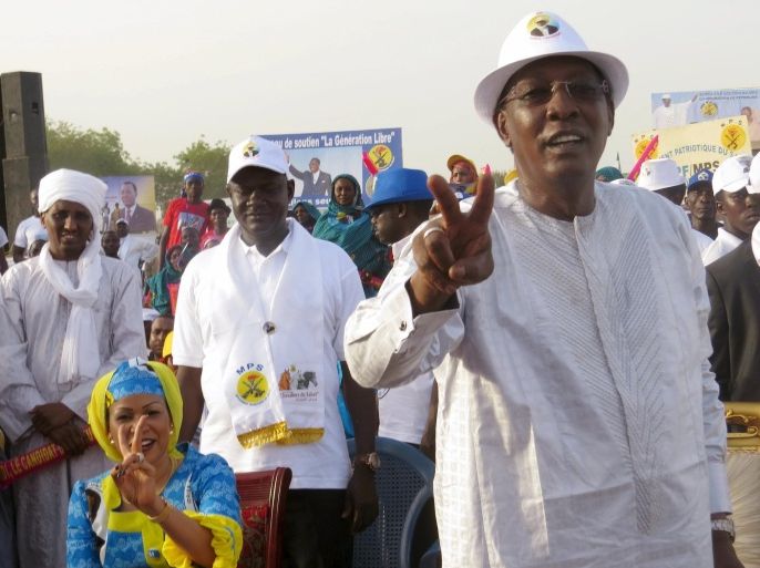 Chadian President Idriss Deby gestures during a campaign rally in Ndjamena, Chad, April 8, 2016. Picture taken April 8, 2016. REUTERS/Moumine Ngarmbassa EDITORIAL USE ONLY. NO RESALES. NO ARCHIVE