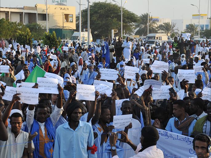 جانب من مسير ميثاق الحقوق السياسية والاقتصادية والاجتماعية للحراطين نواكشوط 29-4-2016 الجزيرة نت.jpg