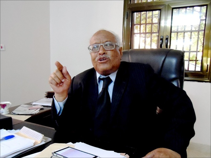 ‪مدير معهد البحوث والدراسات الإنمائية في جمعة الخرطوم عثمان البدري‬ (الجزيرة)