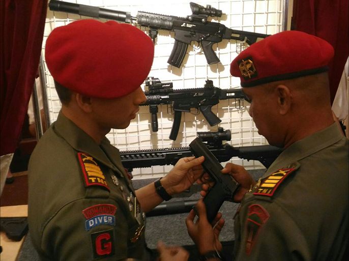 إندونيسيا تسعى لإنشاء أول مصنع سلاح لها في الشرق الأوسط وتكشف عن أصناف أسلحة جديدة بجاكرتا