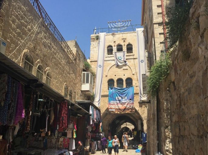 إحدى البؤر الاستيطانية في الحي الإسلامي في البلدة القديمة بالقدس فلسطين