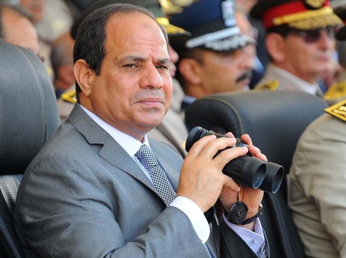 Egyptian President Abdel Fattah al-Sisi attends the graduation of 83 aviation and military science at the Air Force Academy in Cairo, Egypt July 20, 2016 in this handout picture courtesy of the Egyptian Presidency. The Egyptian Presidency/Handout via REUTERS ATTENTION EDITORS - THIS IMAGE WAS PROVIDED BY A THIRD PARTY. EDITORIAL USE ONLY.
