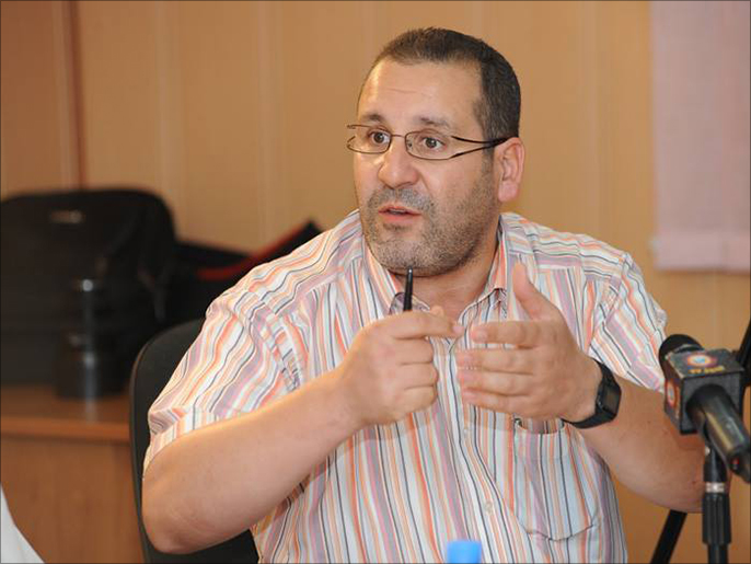 ‪يوسف حنطبلي يدعو لبحث الأسباب الاجتماعية للظاهرة‬ (الجزيرة)