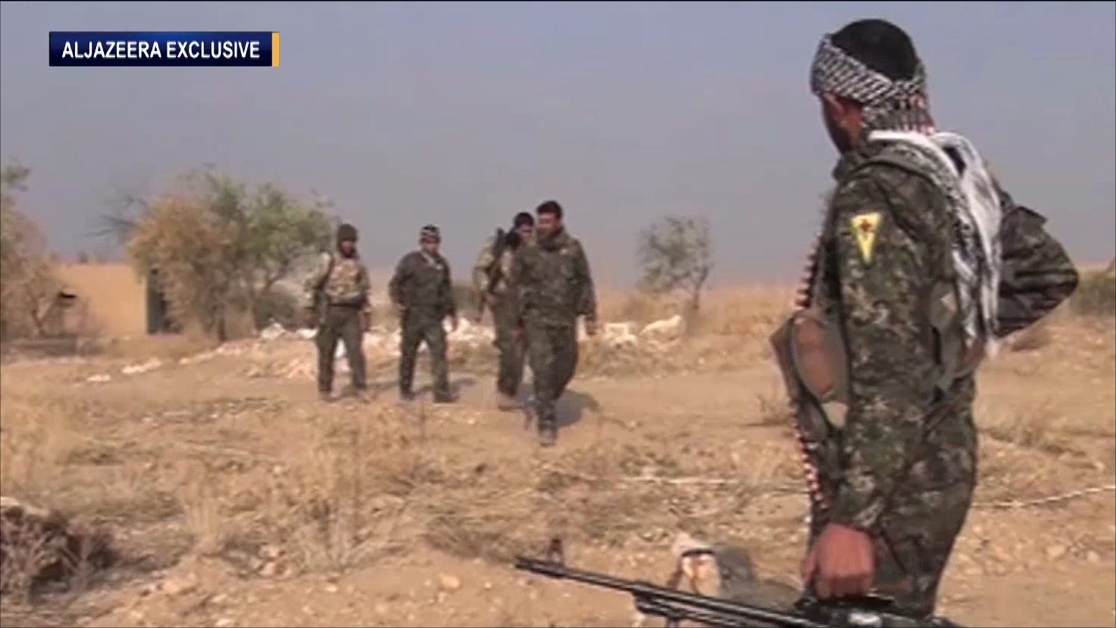 ‪قوات سوريا الديمقراطية التي يهيمن عليها الأكراد سيطرت مؤخرا على مدينة منبج بريف حلب الشرقي‬ (الجزيرة)