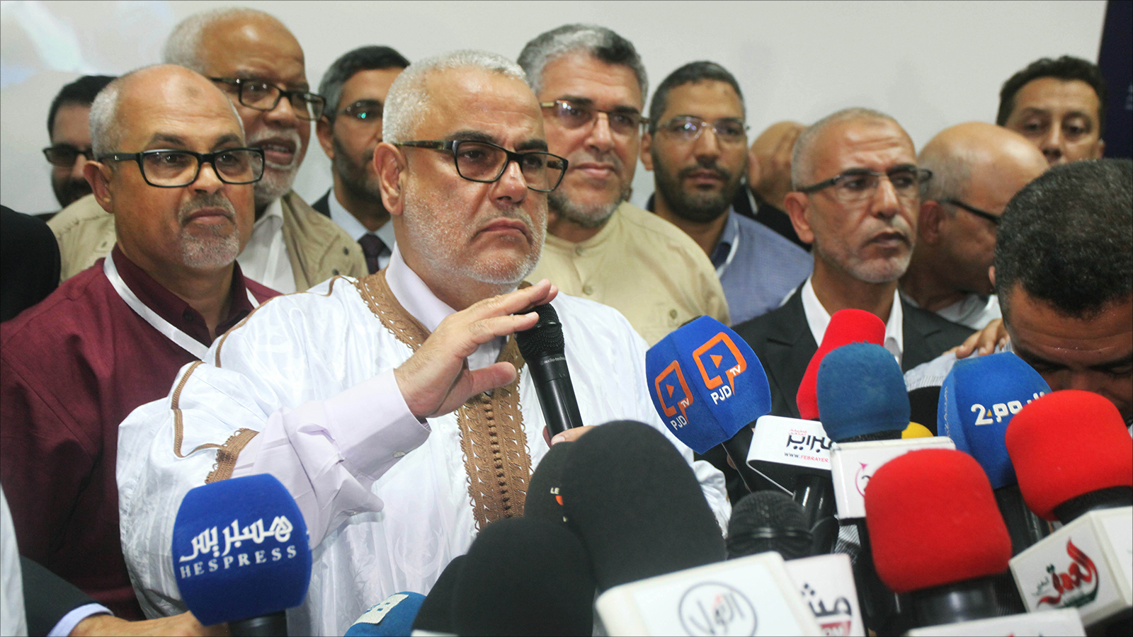 ‪عبد الإله بنكيران ليلة الإعلان عن نتائج الانتخابات‬ (الجزيرة)