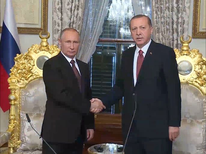 تركيا وروسيا تطويان عشرة شهور من الخصومة