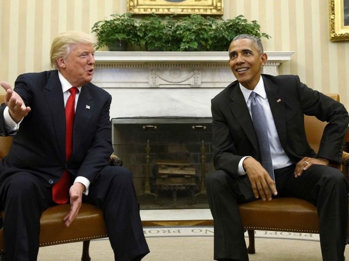 U.S. President Barack Obama meets with President-elect Donald Trump (L) in the Oval Office of the White House in Washington November 10, 2016.REUTERS/Kevin Lamarque