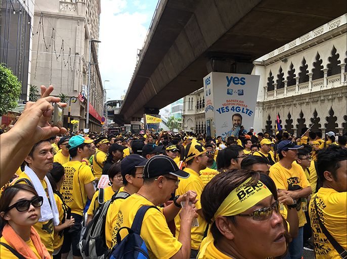 عشرات الآلاف تظاهروا للمطالبة بممافحة الفساد وإصلاحات انتخابية