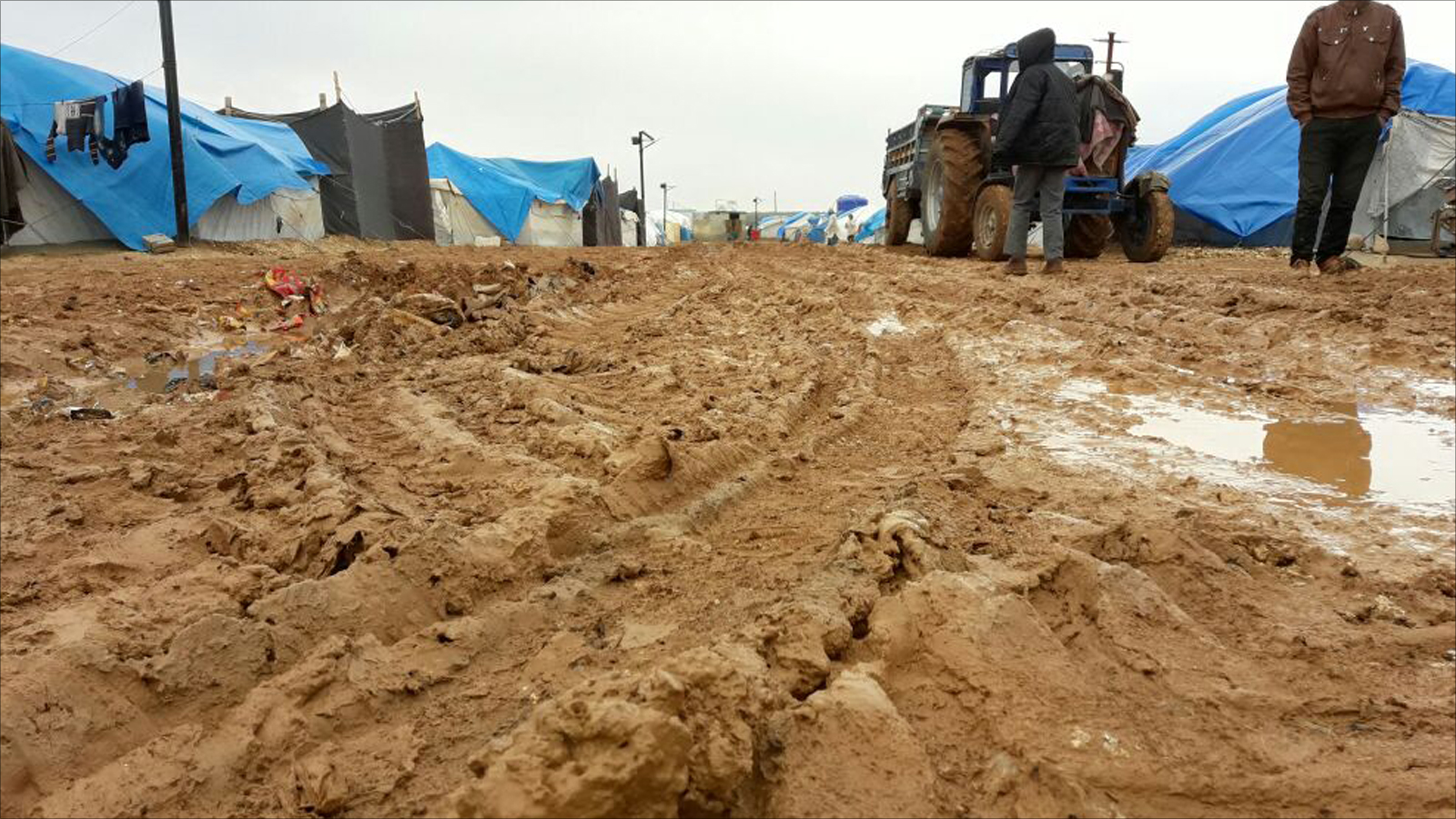 وضع مأساوي لمخيمات النازحين من أحياء حلب الغربي (الجزيرة نت)