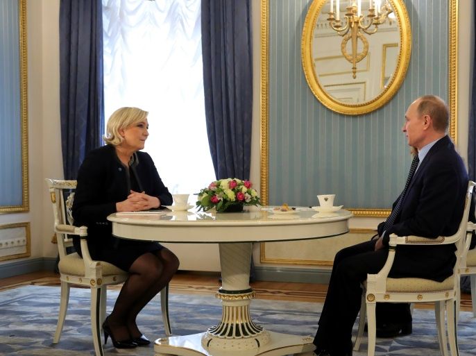 Russian President Vladimir Putin meets with Marine Le Pen, French National Front (FN) political party leader and candidate for the French 2017 presidential election, in Moscow, Russia March 24, 2017. Sputnik/Mikhail Klimentyev/Kremlin via REUTERS ATTENTION EDITORS - THIS IMAGE WAS PROVIDED BY A THIRD PARTY. EDITORIAL USE ONLY.