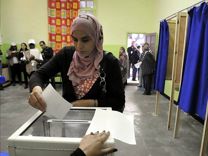 صورة من انتخابات جزائرية ماضية