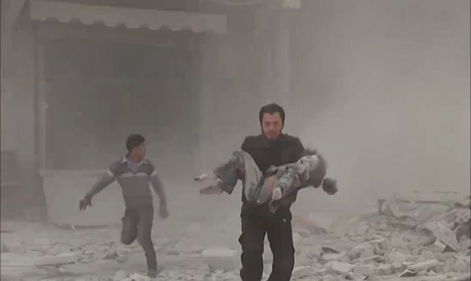 جهود شبابية متواصلة لإنقاذ المصابين بأرياف حلب