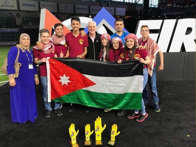 الفريق الأردني روبوستار يفوز بأربع جوائز في مسابقة عالمية للروبوت