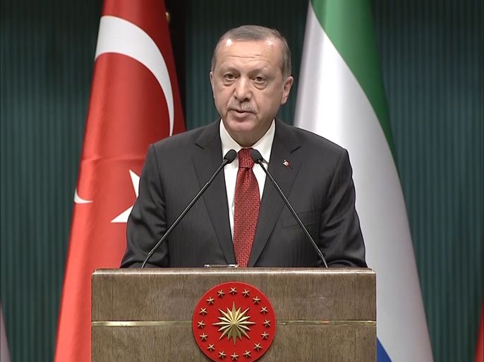بعد قرار واشنطن تزويد القوّات الكردية في سوريا بأسلحة ثقيلة، أردوغان يحذّر ويقول إنه سيعرض الأمر على حلف الأطلسي