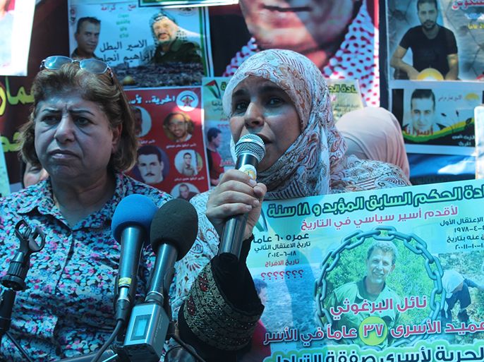 فلسطين رام الله 3 أيار 2017 زوجة عميد الأسرى نائل البرغوثي تعلن مشاركته الإضراب عن الطعام