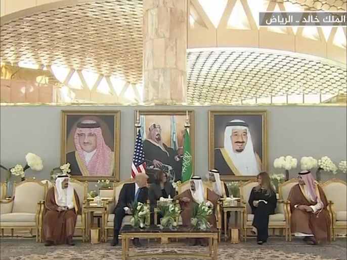 ترمب يصل إلى الرياض لعقد قمم مع العاهل السعودي وقادة مجلس التعاون الخليجي ودول عربية وإسلامية