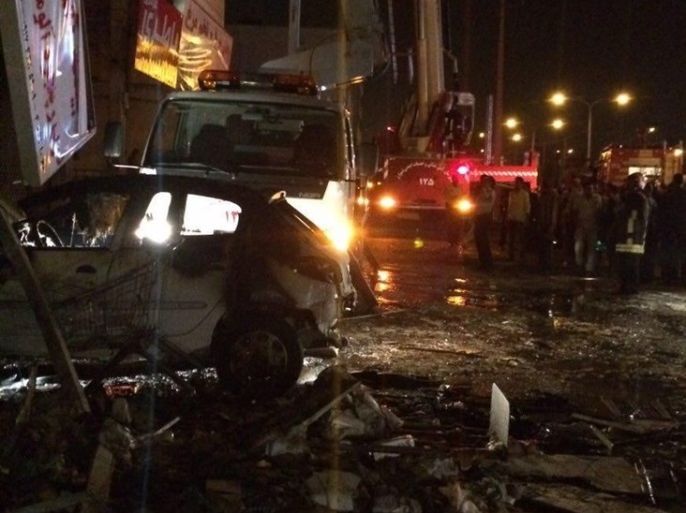 آثار التفجير الذي وقع في مركز تجاري بمدينة شيراز جنوبي إيران