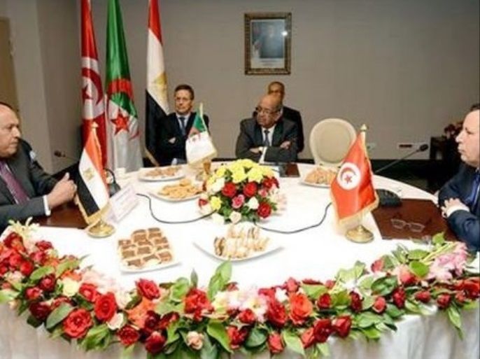 صورة نشرتها وكالة الأنباء الجزائرية للاجتماع الثلاثي لوزراء خارجية تونس والجزائر ومصر بشأن أزمة ليبيا