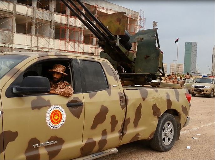 مركبة عسكرية تابعة لمنطقة طرابلس العسكرية - صورة ارشيفية خاصة
