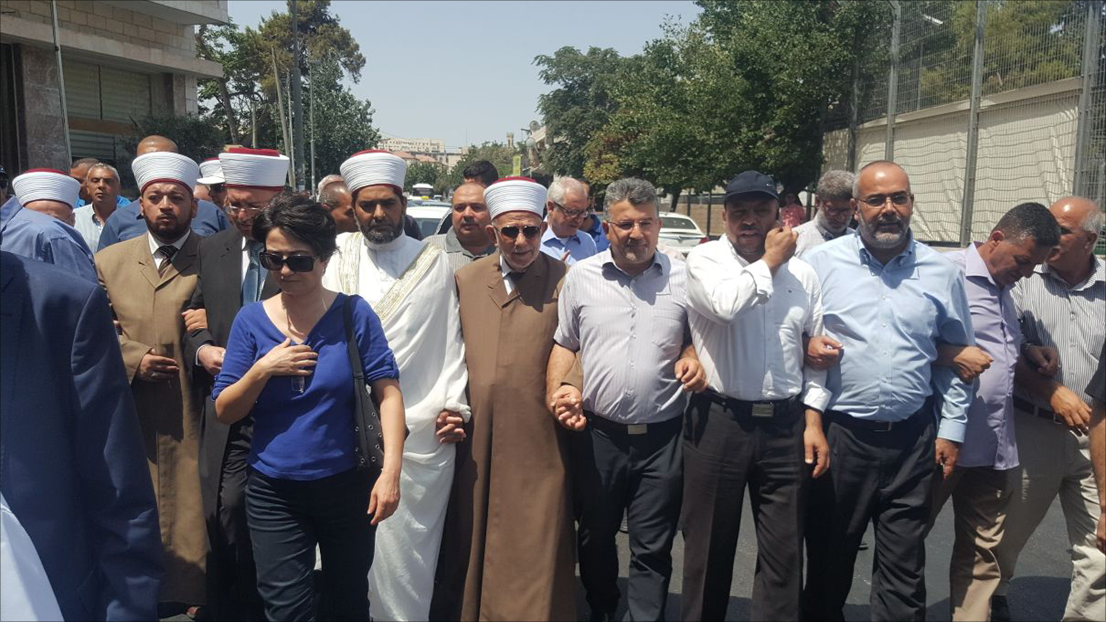 ‪قيادات الداخل الفلسطيني والقدس دعت إلى اعتصام في شارع صلاح الدين قبالة القدس القديمة‬ (الجزيرة)