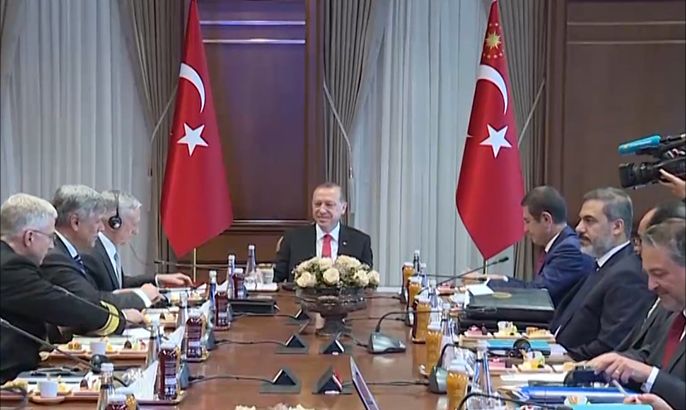 أردوغان وماتيس يشددان على وحدة أراضي العراق وسوريا