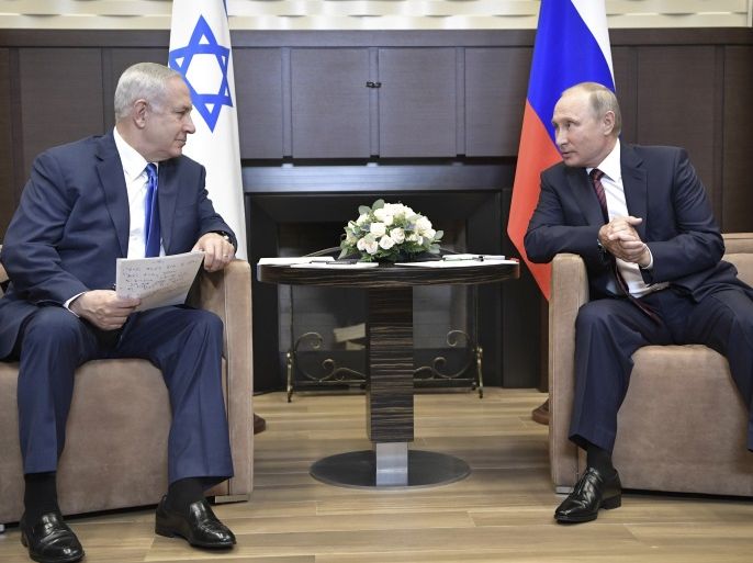 Russian President Vladimir Putin (R) meets with Israeli Prime Minister Benjamin Netanyahu in Sochi, Russia August 23, 2017. Sputnik/Alexei Nikolsky/Kremlin via REUTERS ATTENTION EDITORS - THIS IMAGE WAS PROVIDED BY A THIRD PARTY.