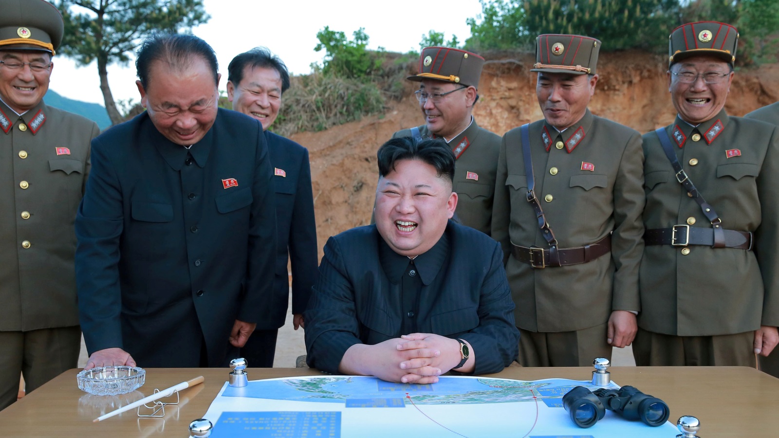‪نكي هيلي: قيادة كوريا الشمالية ستذوق طعم الحرمان الذي أذاقته لشعبها‬ نكي هيلي: قيادة كوريا الشمالية ستذوق طعم الحرمان الذي أذاقته لشعبها (رويترز)
