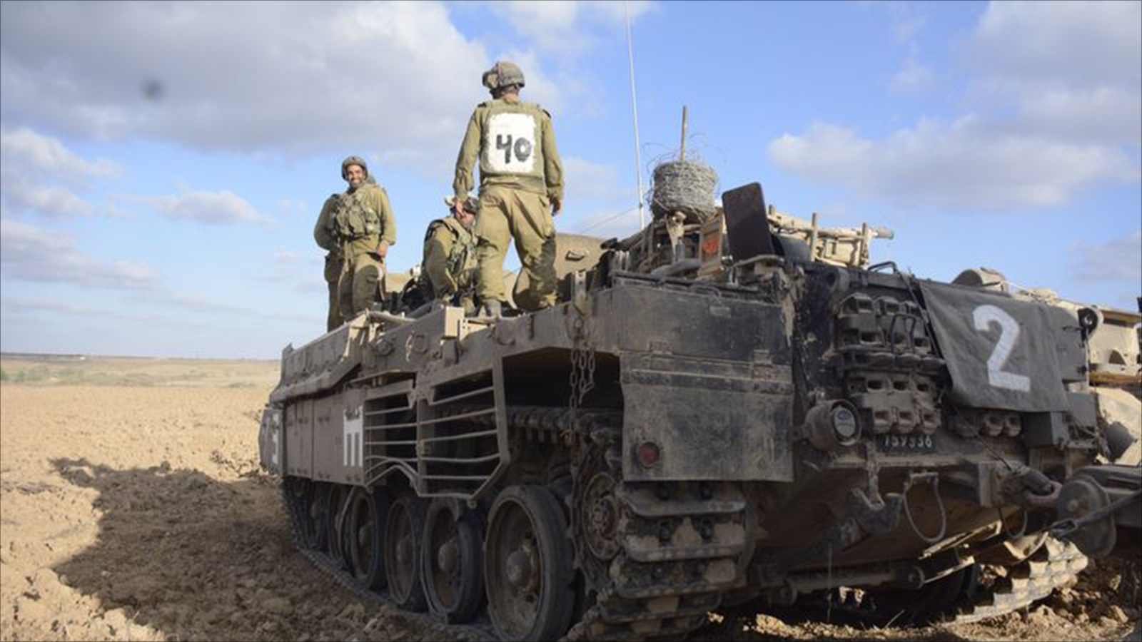 جنود إسرائيليون اشتكوا لوزير الدفاع ليبرمان فقدانهم الثقة بالدبابات والآليات العسكرية 
