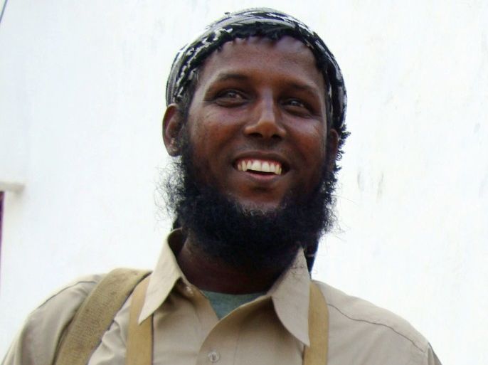 Sheik Muktar Robow Abu Mansur, former spokesman for the al Shabaab hardliners, smiles after addressing journalists in the Somalia capital Mogadishu May 21, 2009. Somalia's government has accused Eritrea of supporting al Shabaab insurgents with planeloads of AK-47 assault rifles, rocket-propelled grenades and other weapons. Sheik Abu Mansur resigned from his position as spokesperson of the al Shabaab insurgents. REUTERS/Feisal Omar (SOMALIA CONFLICT POLITICS)