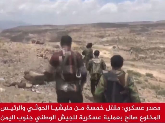 أفراد من قوات الشرعية باليمن في أحد جبهات القتال مع الحوثيين وقوات صالح