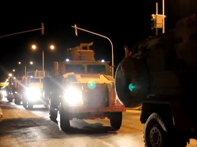وصول عدد كبير من الآليات العسكرية والمدرعات التركية إلى الحدود السورية