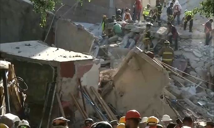 مئات القتلى والمفقودين في زلزال المكسيك