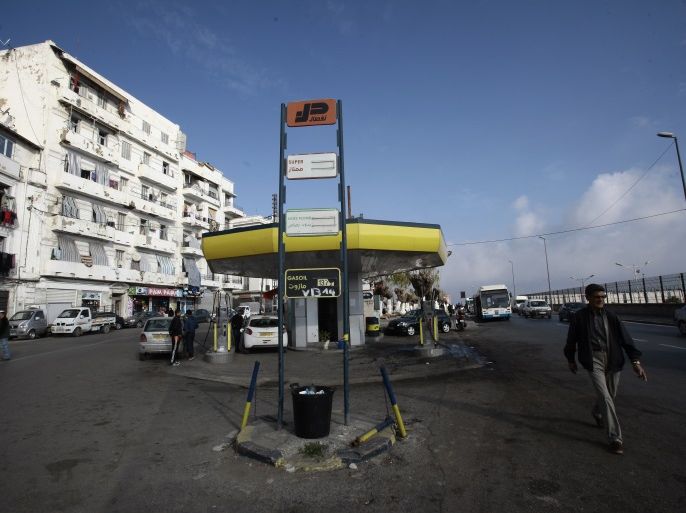 A fuel station is pictured in Algiers,Algeria February 3, 2016. REUTERS/Ramzi Boudina