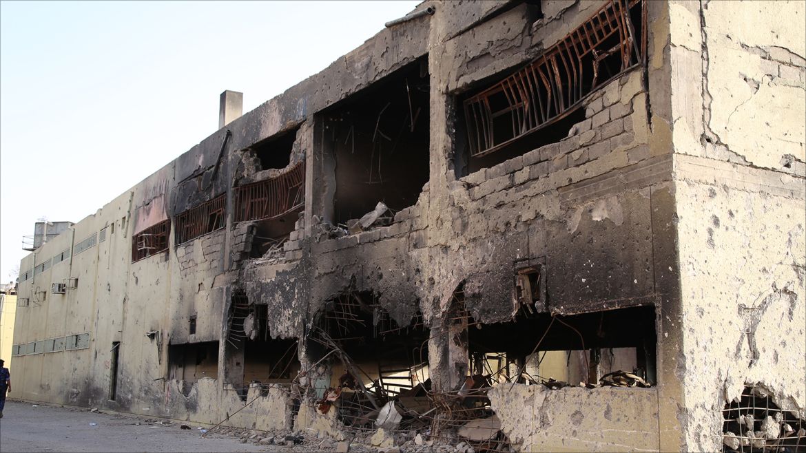 مبنى في إحدى المستشفيات التي تعرضت للقصف في الموصل