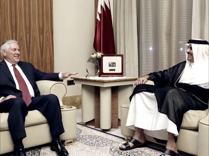 أمير دولة قطر الشيخ تميم بن حمد آل ثاني و وزير الخارجية الأميركي تيلرسون