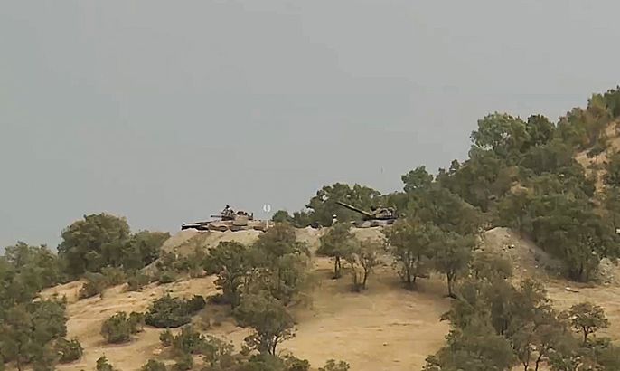 دبابات إيرانية على مقربة من إقليم كردستان