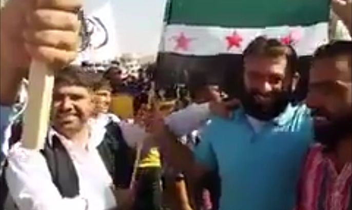 مظاهرات بعدة مناطق في يوم الغضب السوري