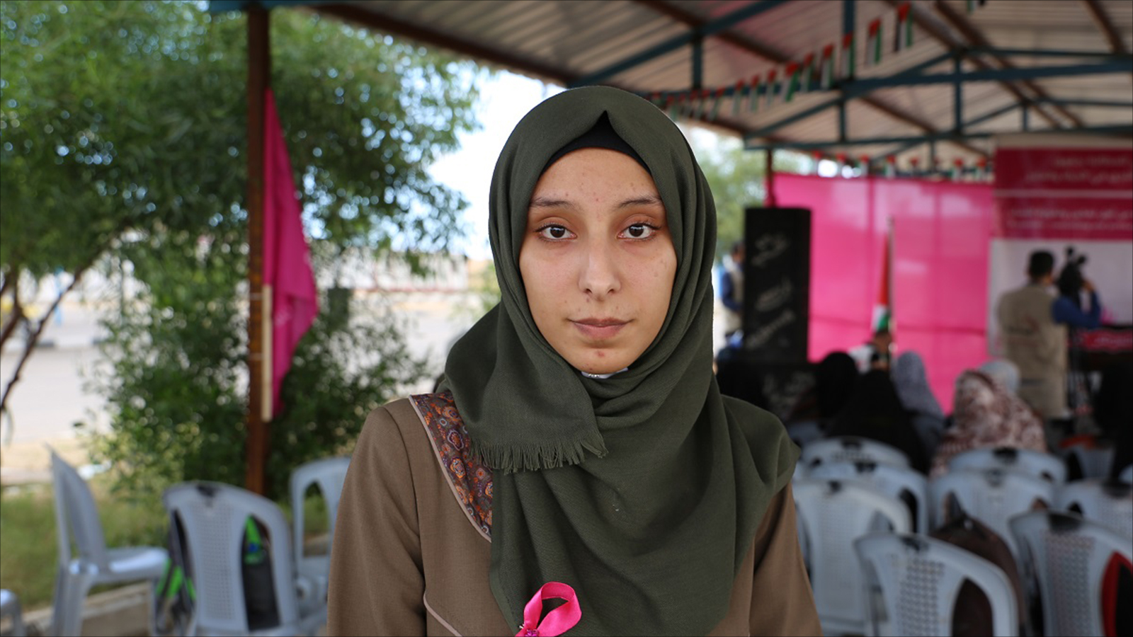 ‪آية أبو نبهان ابنة مريضة بالسرطان توفيت جراء منع الاحتلال سفرها للعلاج بالضفة الغربية‬  (الجزيرة)