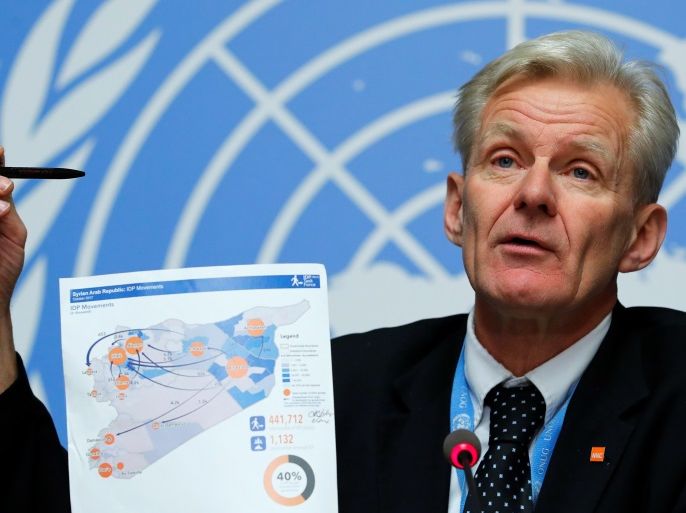 Jan Egeland, Special Advisor to the UN Special Envoy for Syria, shows a map of the situation of internally displaced persons in Syria during a news conference at the United Nations in Geneva, Switzerland November 30, 2017. REUTERS/Denis Balibouse