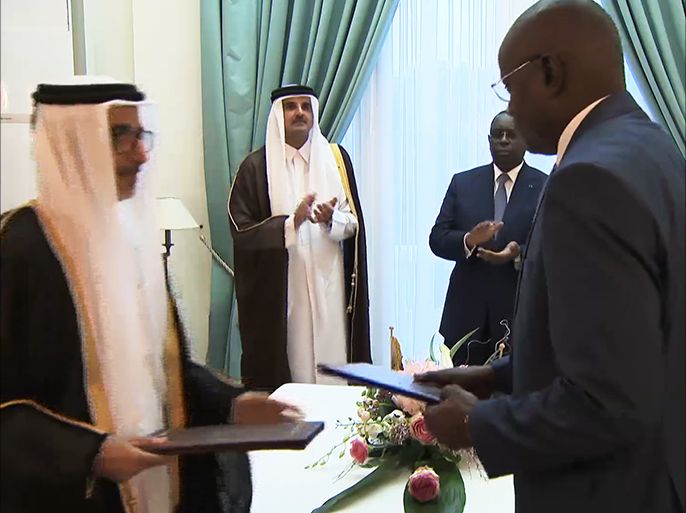 وصل أمير دولة قطر الشيخ تميم بن حمد آل ثاني، مساء أمس إلى السنغال، في مستهل جولة في ست دول إفريقية.