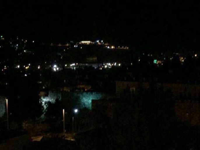 صورة تداولها رواد شبكات التواصل الاجتماعي لإطفاء أنوار المسجد الأقصى احتجاجا على قرار ترمب الاعتراف بالقدس عاصمة لإسرائيل